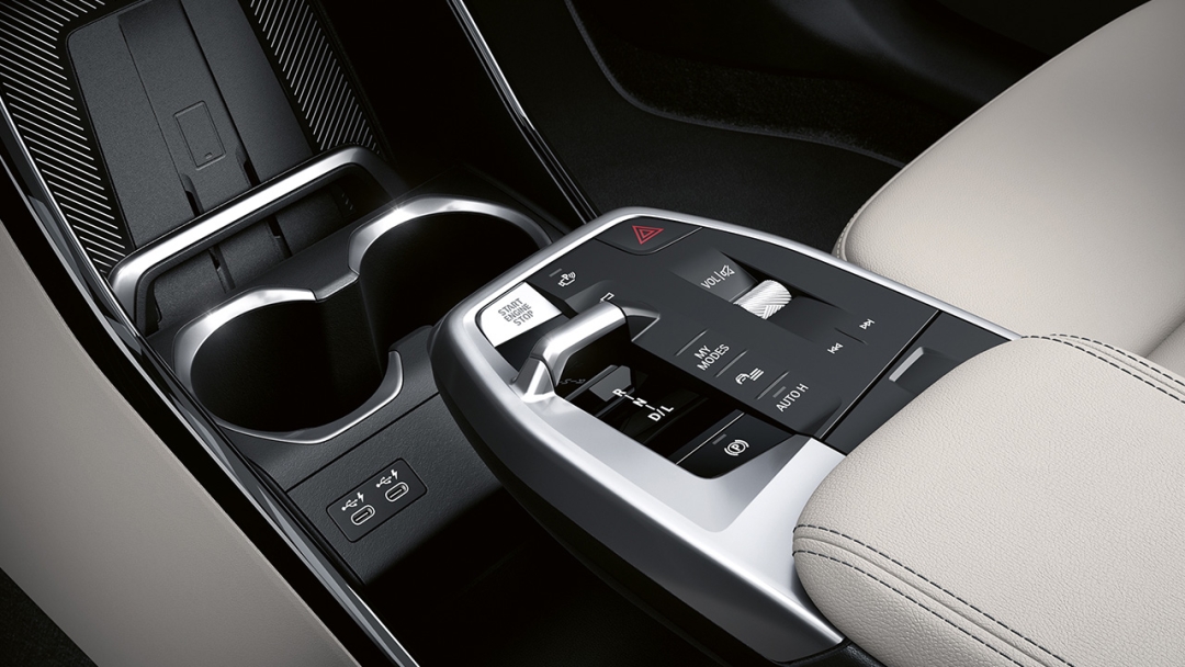 Коробка передач Steptronic с двойным сцеплением.