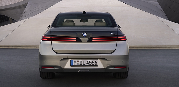BMW 7 серия, Точность в каждой линии.