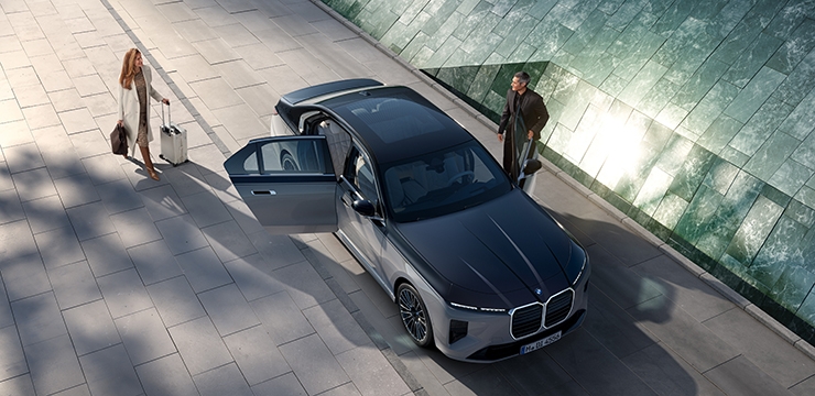 BMW 7 серия, Идеальное приветствие.