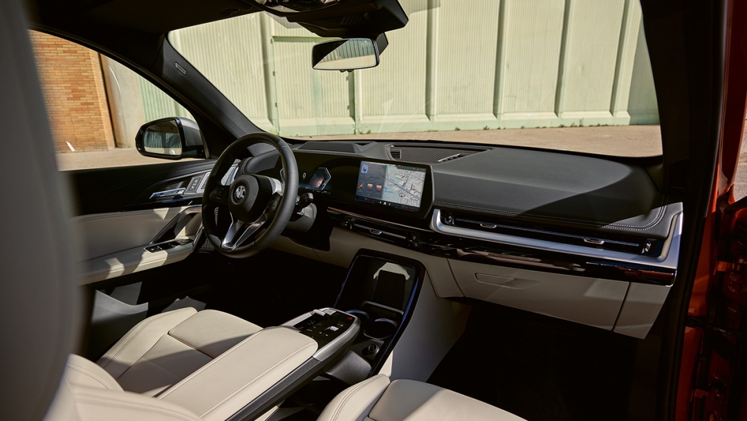 Современная центральная консоль.